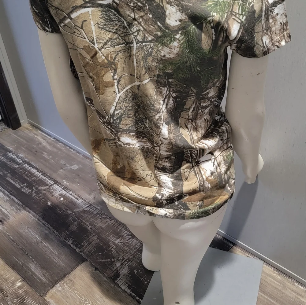 Camouflage realtree t-shirt medium!!! - Picture 5 of 8
